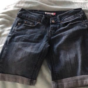 Jean shorts SO BRAND size:3 low price :))